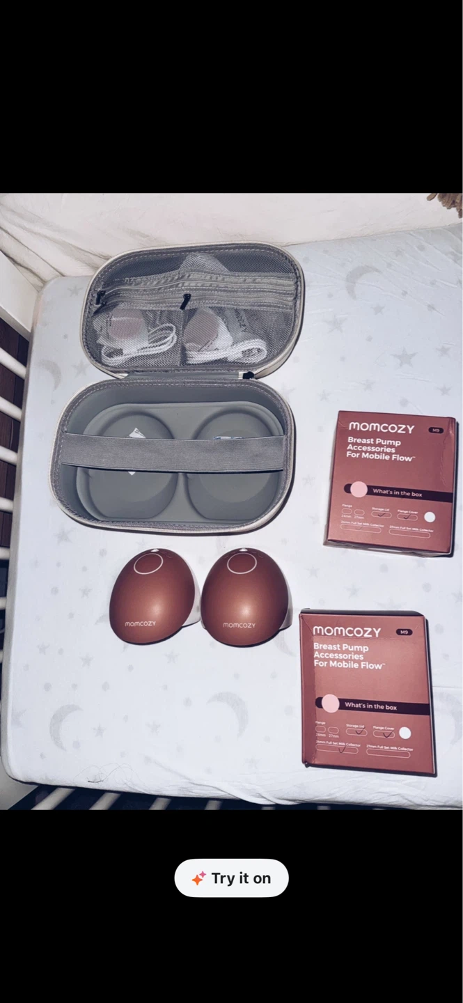 Momcozy Wearable Breast Pump and Accessories Set
