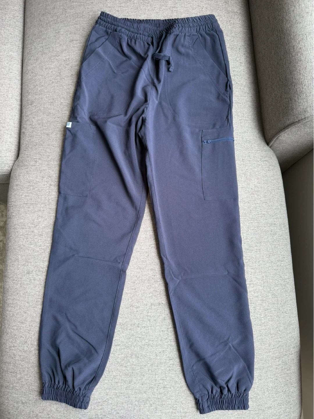 Mobb Mentality Scrub Top and Pants Set - photo 2