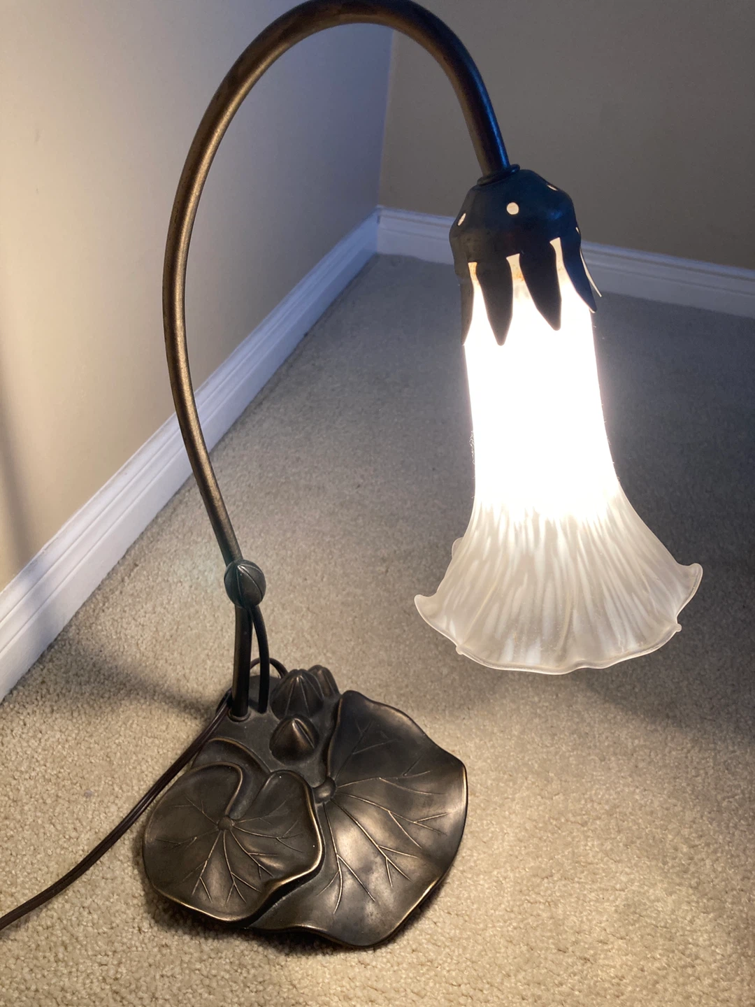 Tiffany Style Lily Pad Table Lamps - photo 2