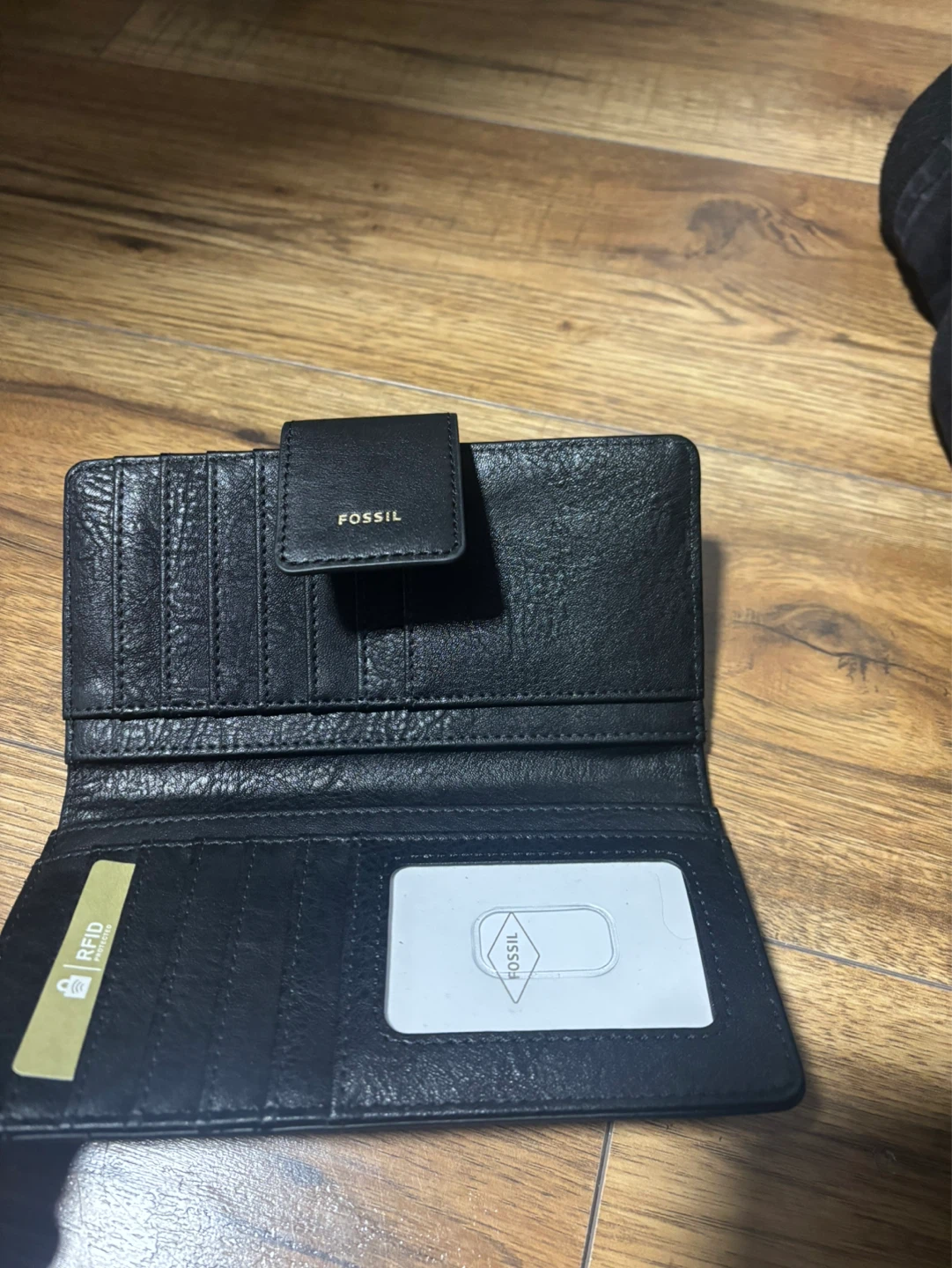 Fossil Black Leather Wallet - photo 3