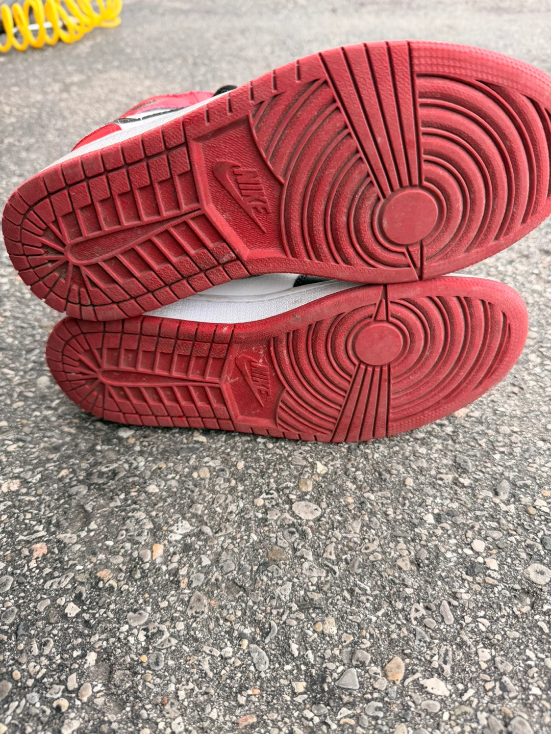 Air Jordan 1 High OG "Chicago" - photo 4