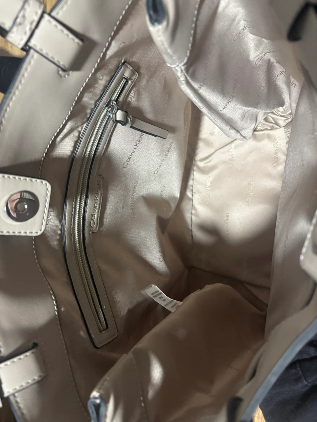 Calvin Klein Tote Bag - photo 2