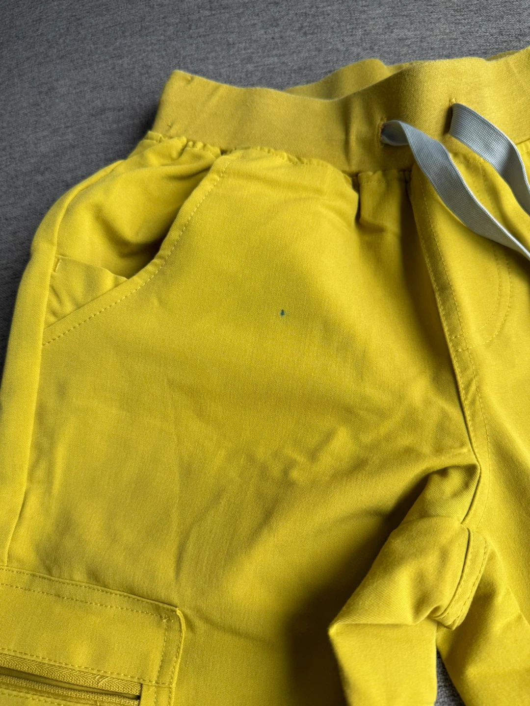 Mustard Scrub Top and Pants Set - Size XS - photo 3