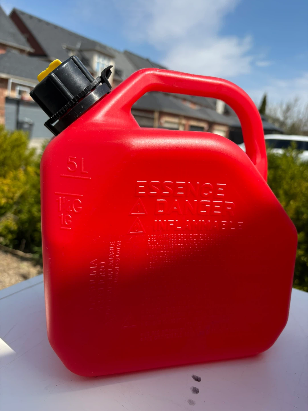 Red 5L Gas Can - photo 2