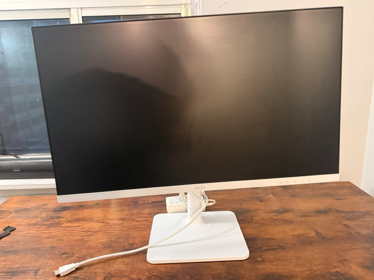 MSI White Computer Monitor