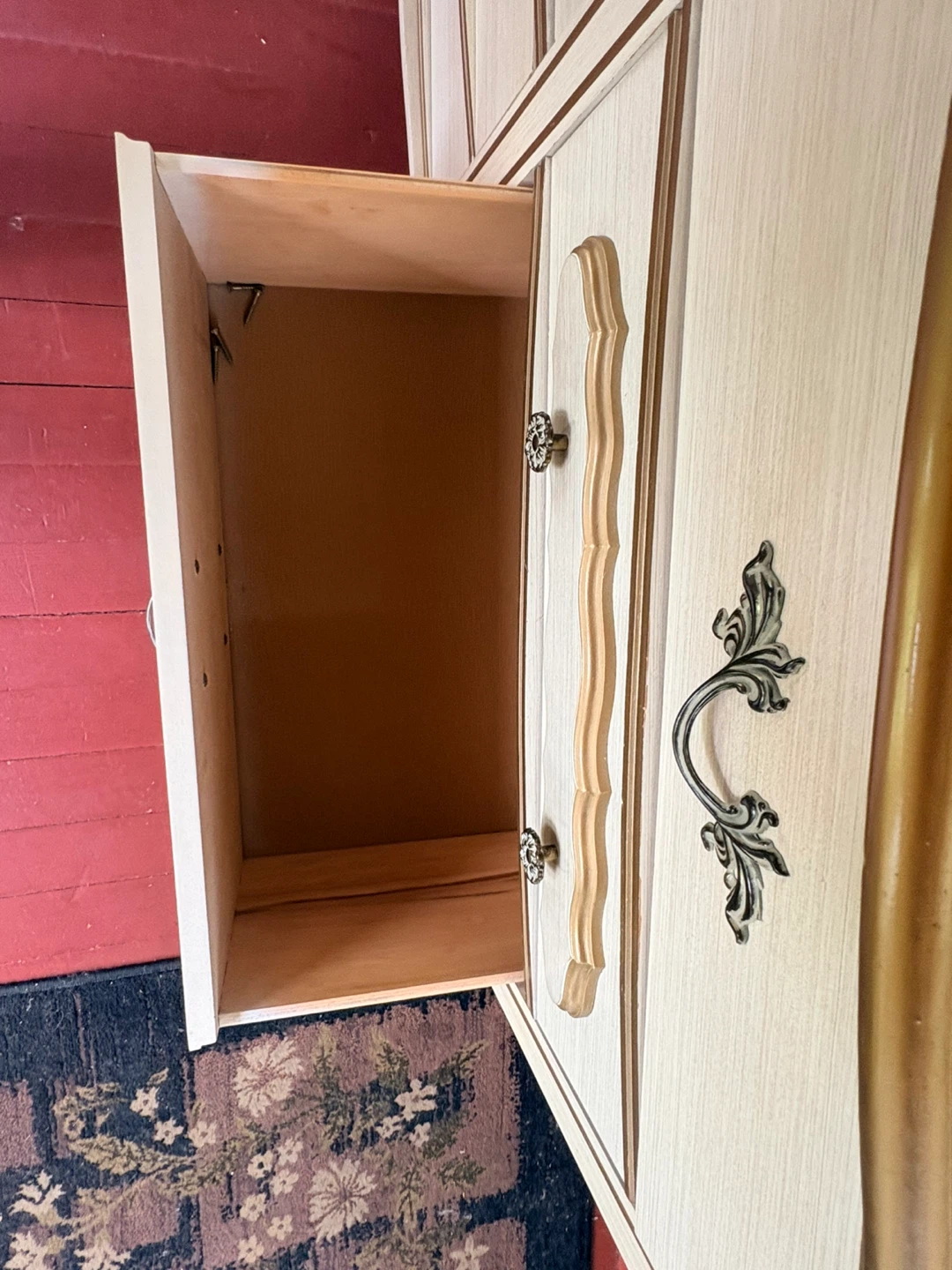 French Provincial Dresser - 6 Drawer - photo 5