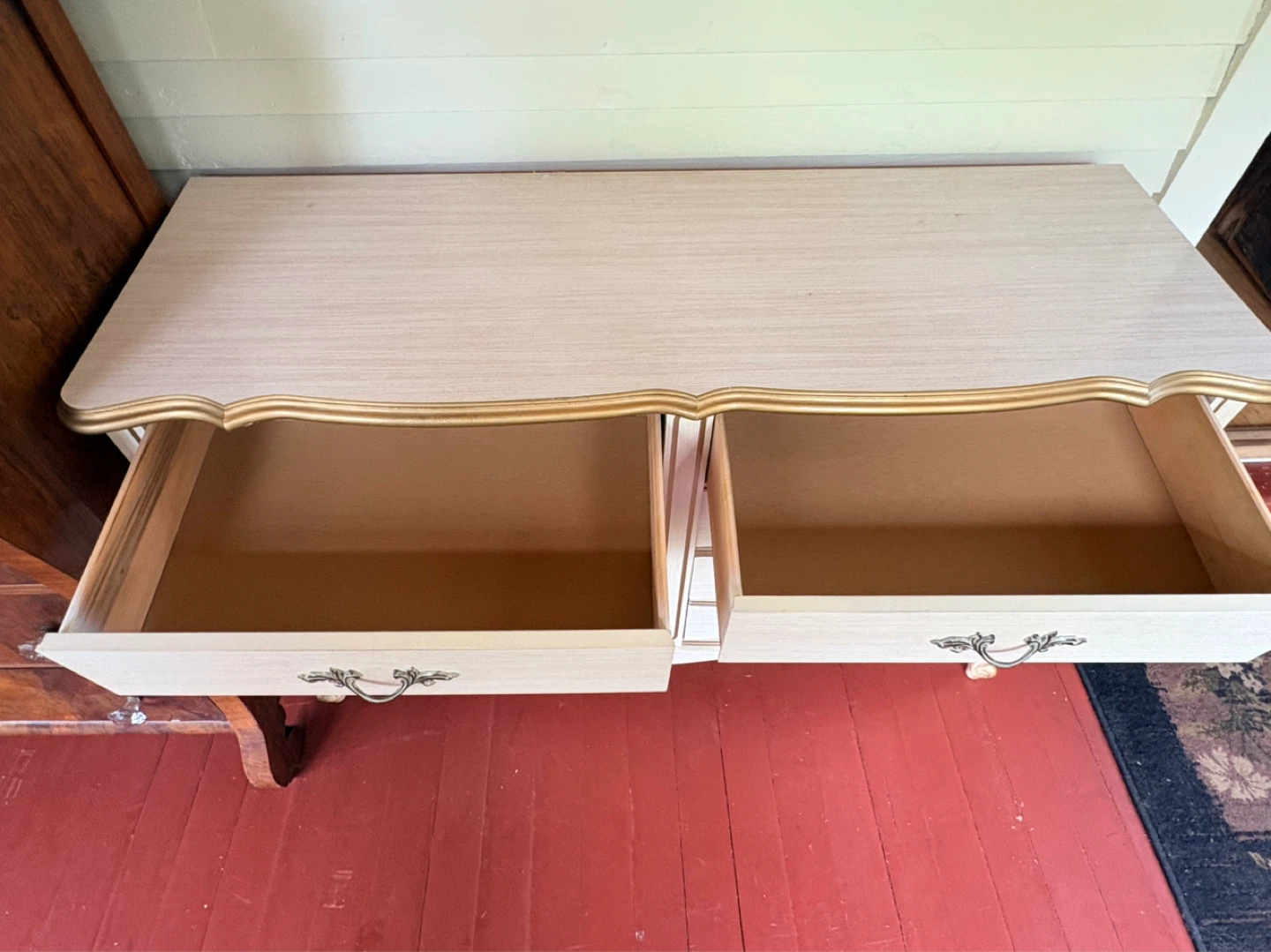 French Provincial Dresser - 6 Drawer - photo 4