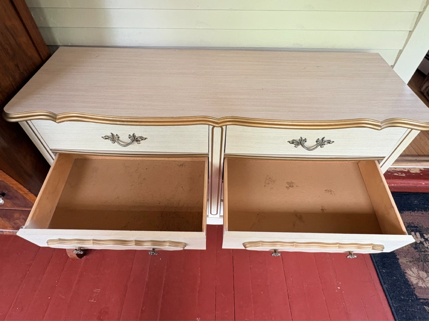 French Provincial Dresser - 6 Drawer - photo 3
