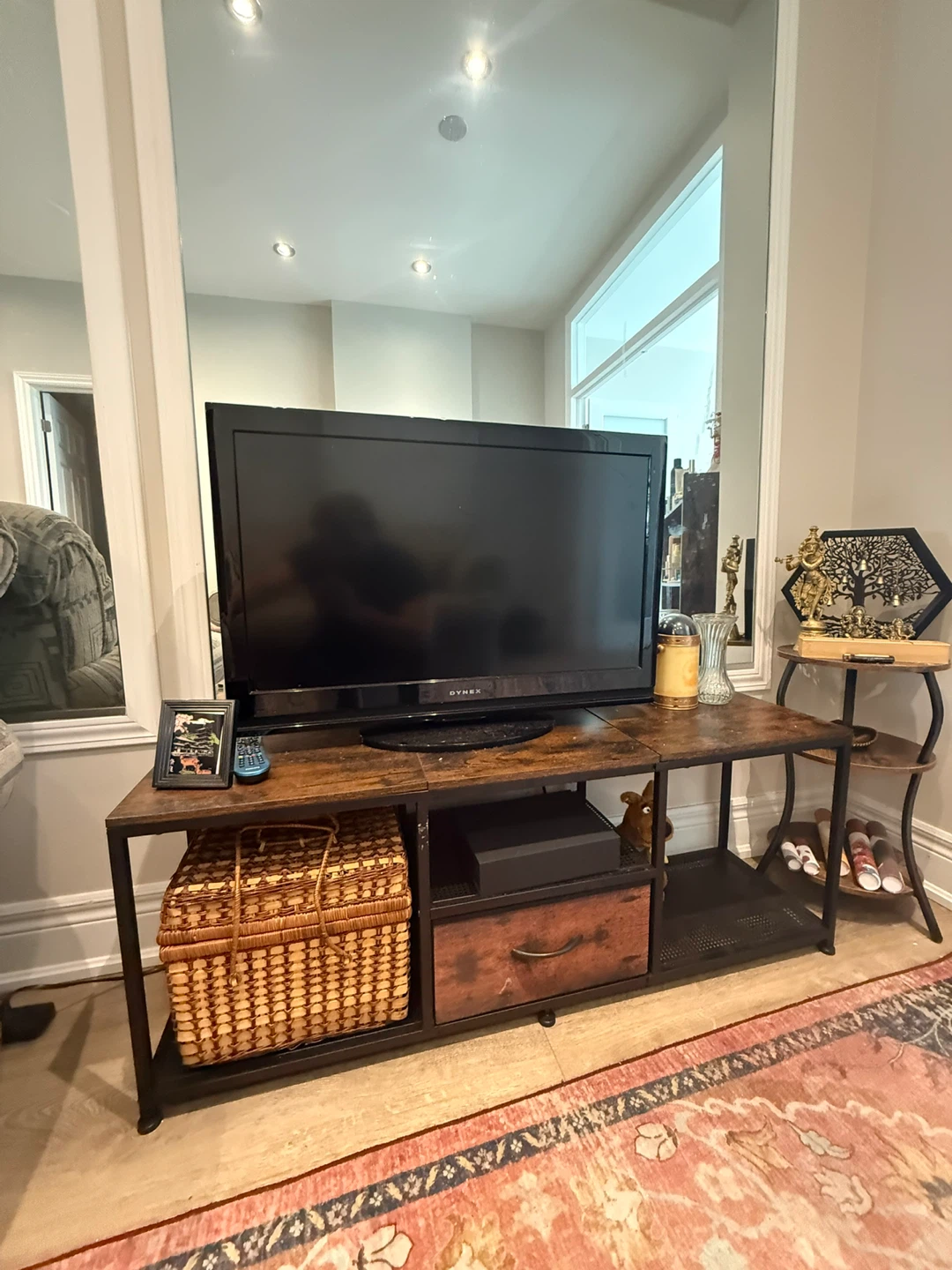 TV stand and storage - photo 2