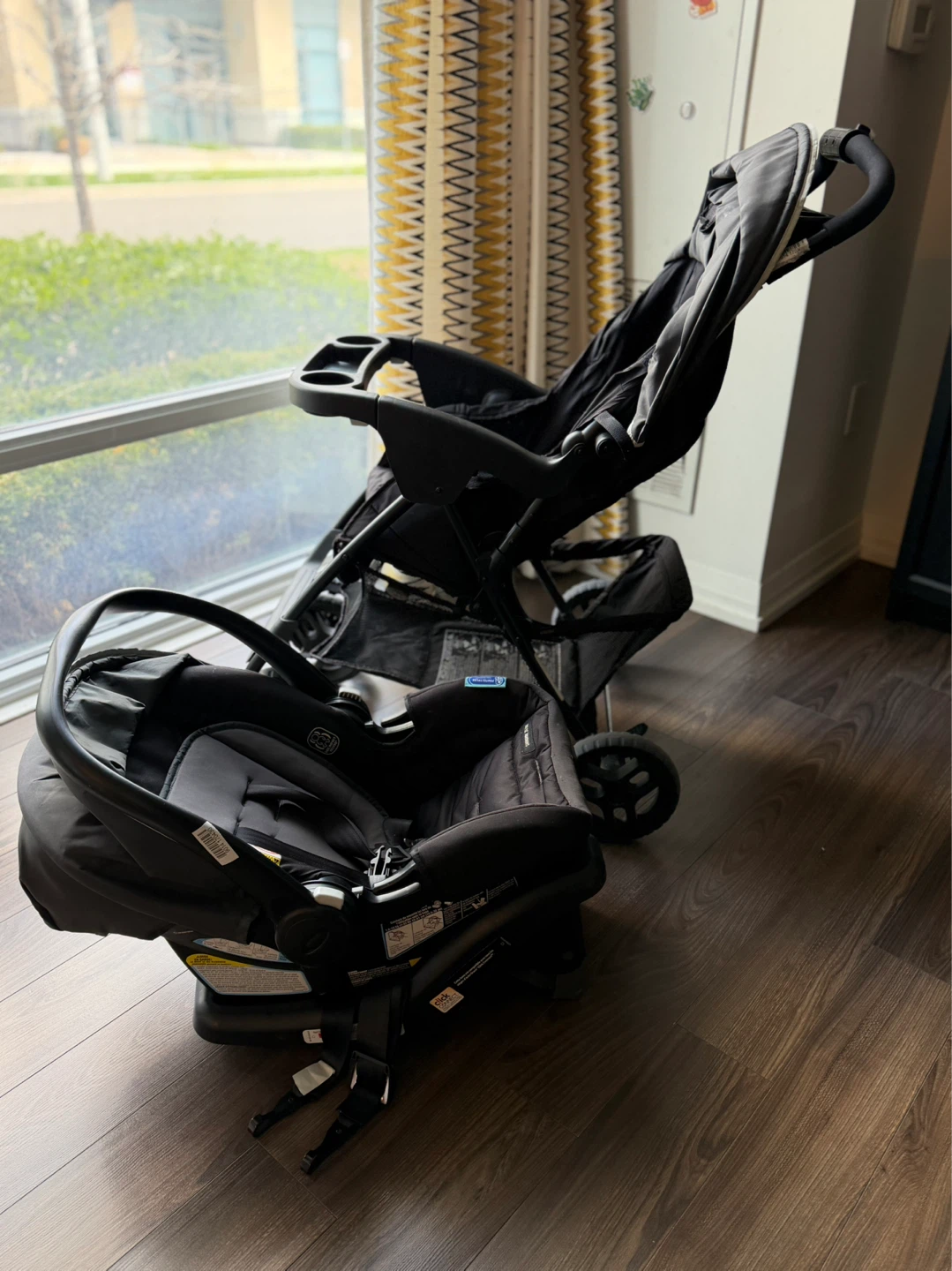 Graco Travel System Stroller and Car Seat - photo 3