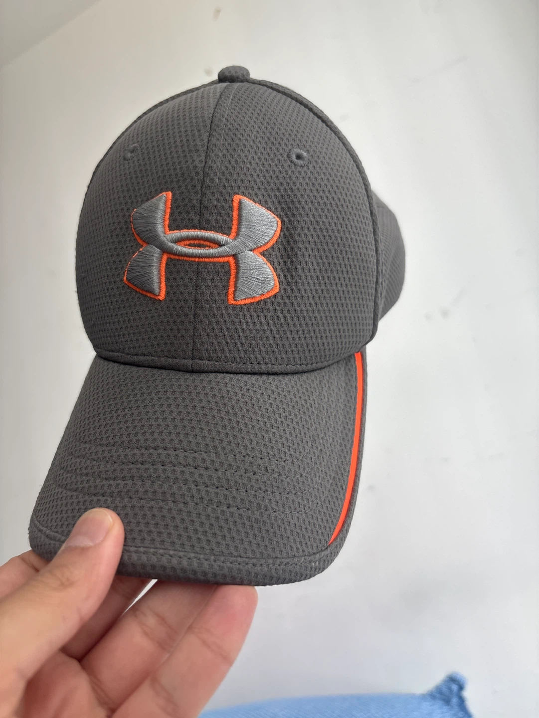 Under Armour Grey Baseball Cap M/L