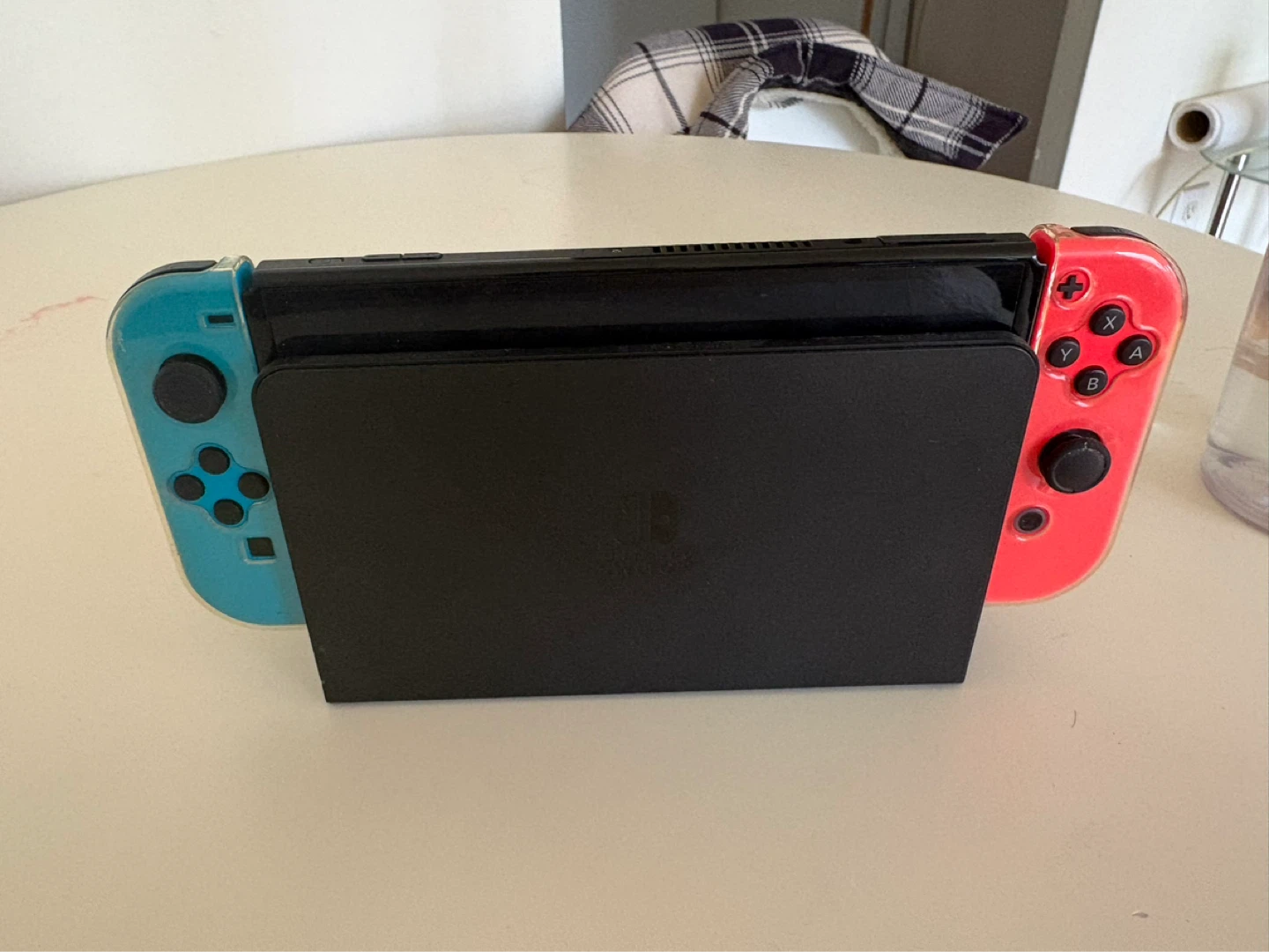 Nintendo Switch Console with 2 Games - photo 4