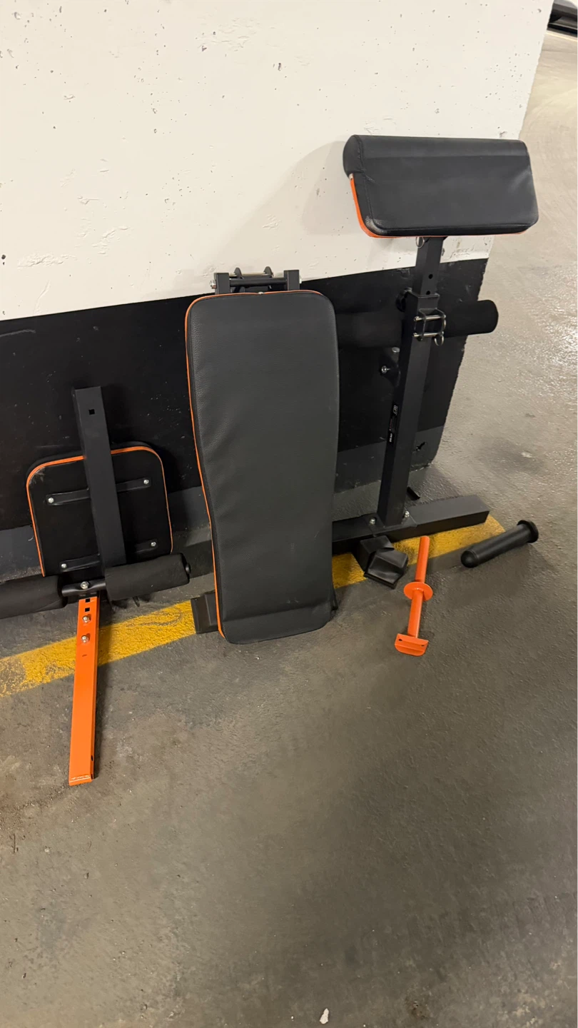 Adjustable Weight Bench