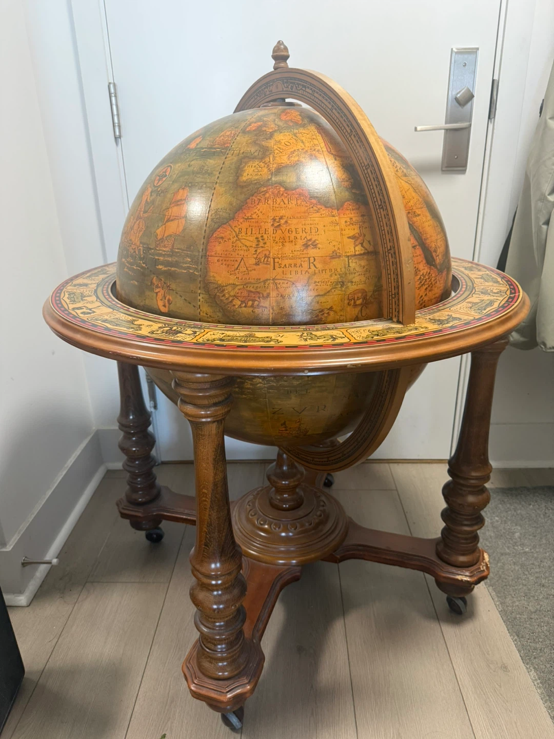 Vintage Wooden Bar Globe Cart - photo 3