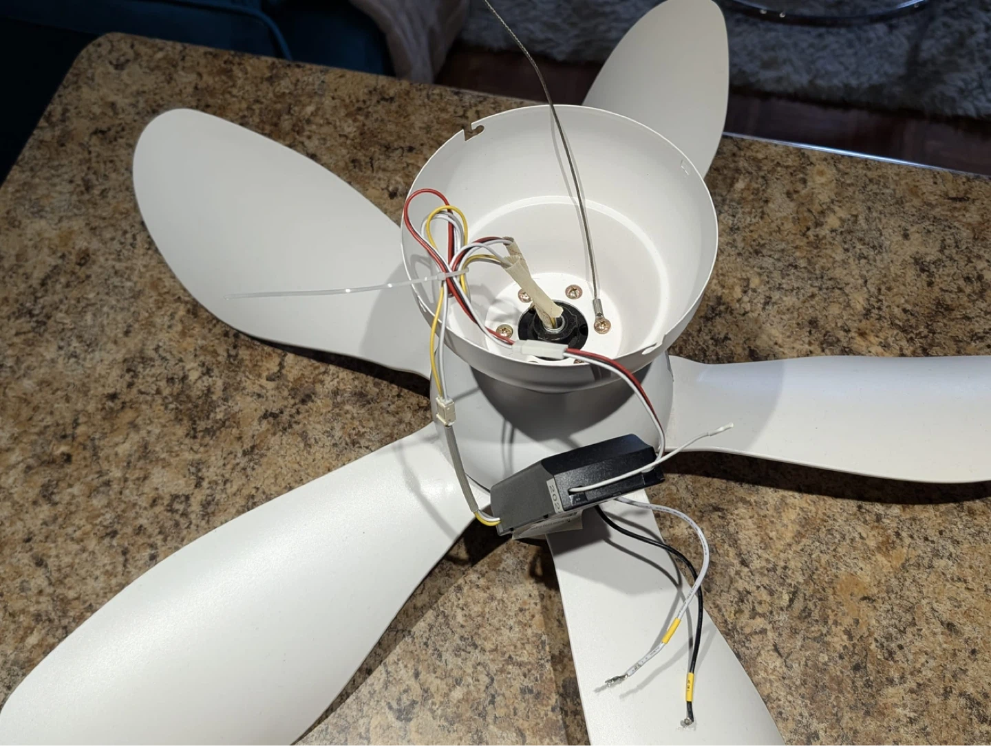 White Ceiling Fan Motor Unit with light - photo 3