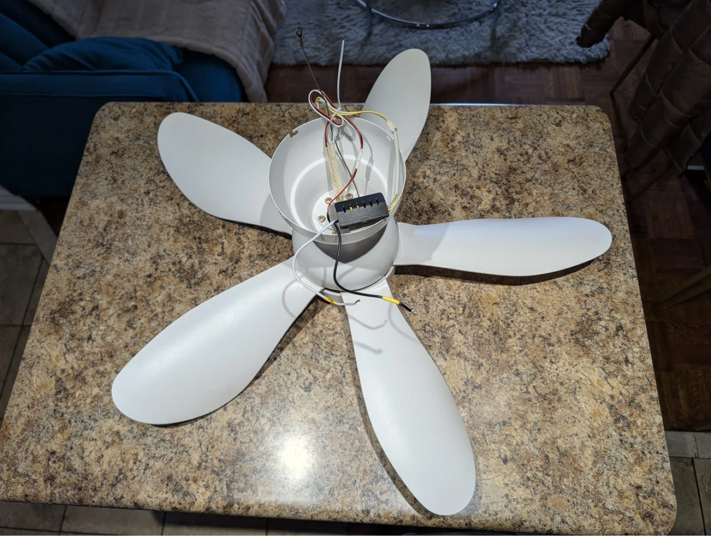 White Ceiling Fan Motor Unit with light - photo 4