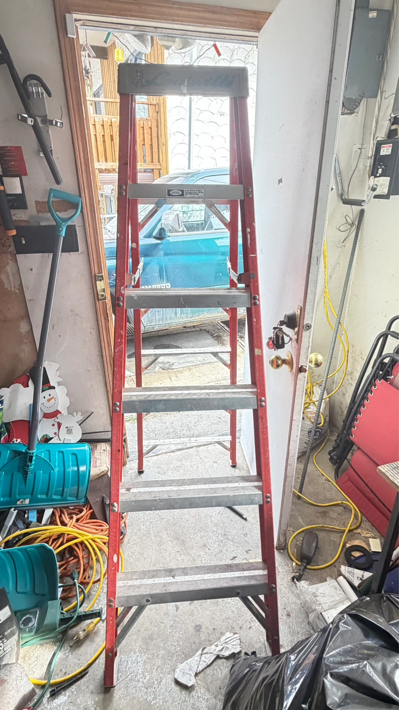 Louisville 6 ft. Fiberglass Step Ladder
