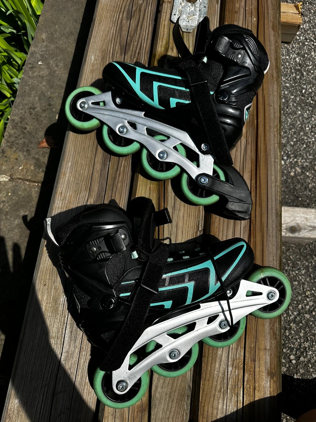 Pair of In-line roller skates - photo 2