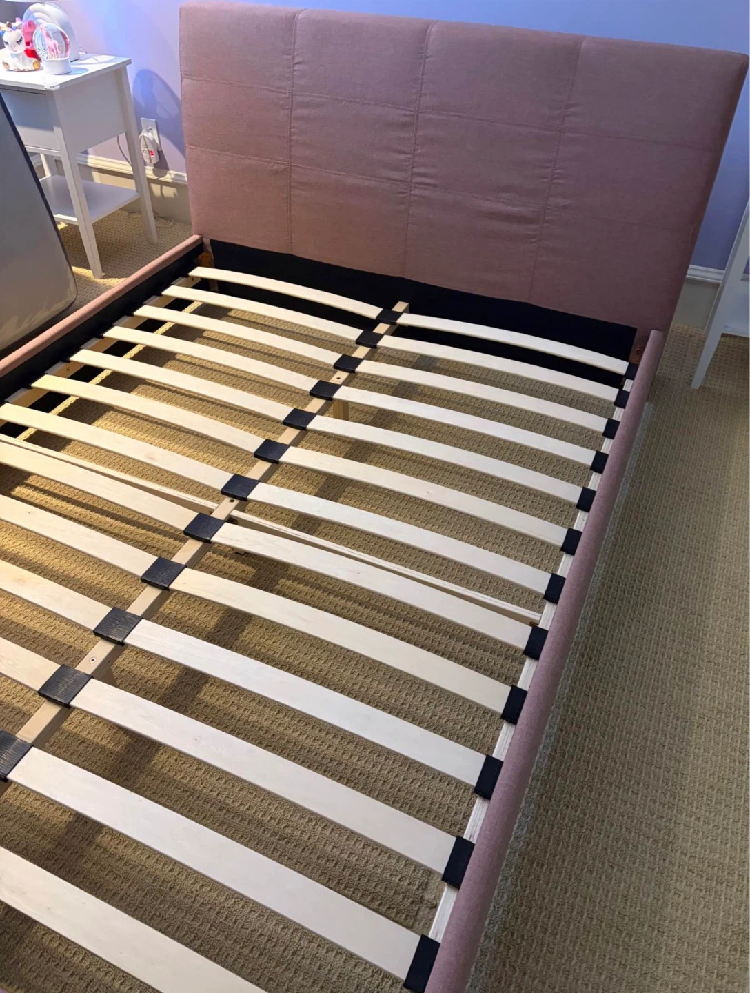 Queen Cotton bed frame *Like new fre delivery - photo 2