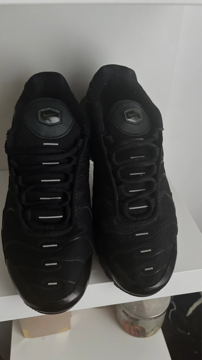 Nike Air Max Plus TN Black Sneakers