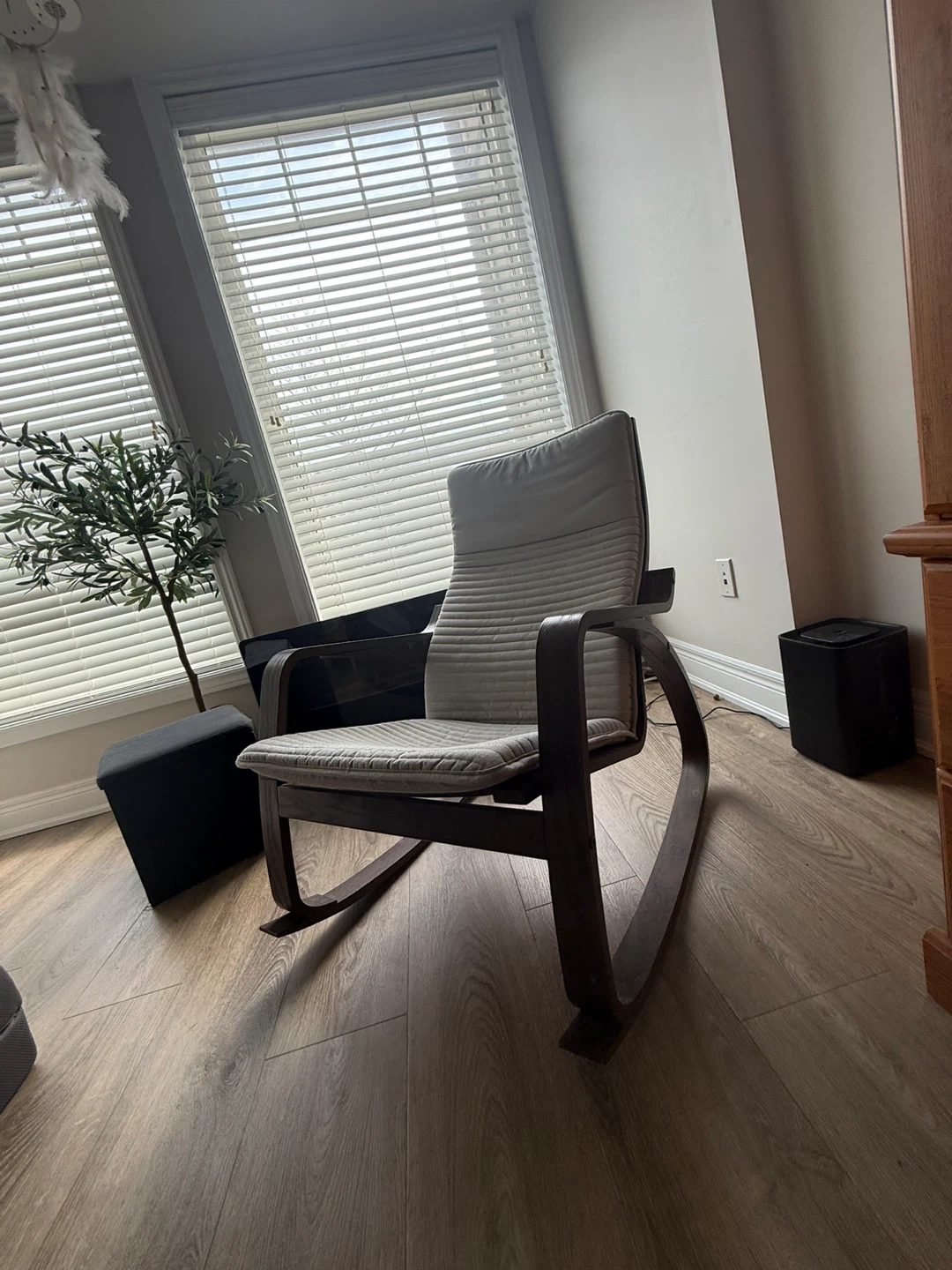 Modern Grey Upholstered Rocking Chair - photo 3