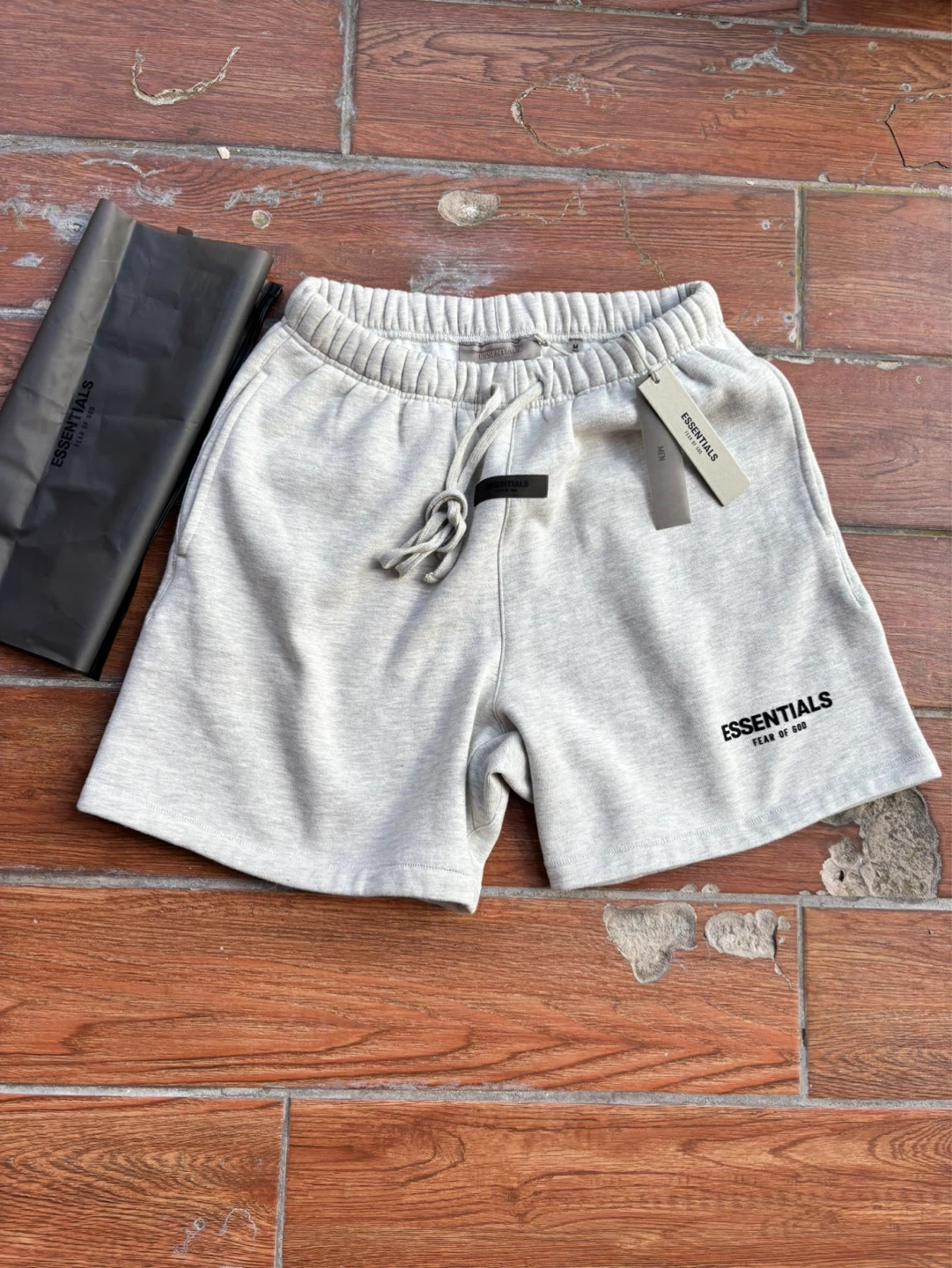 Fear of God Essentials SHORTS - photo 2