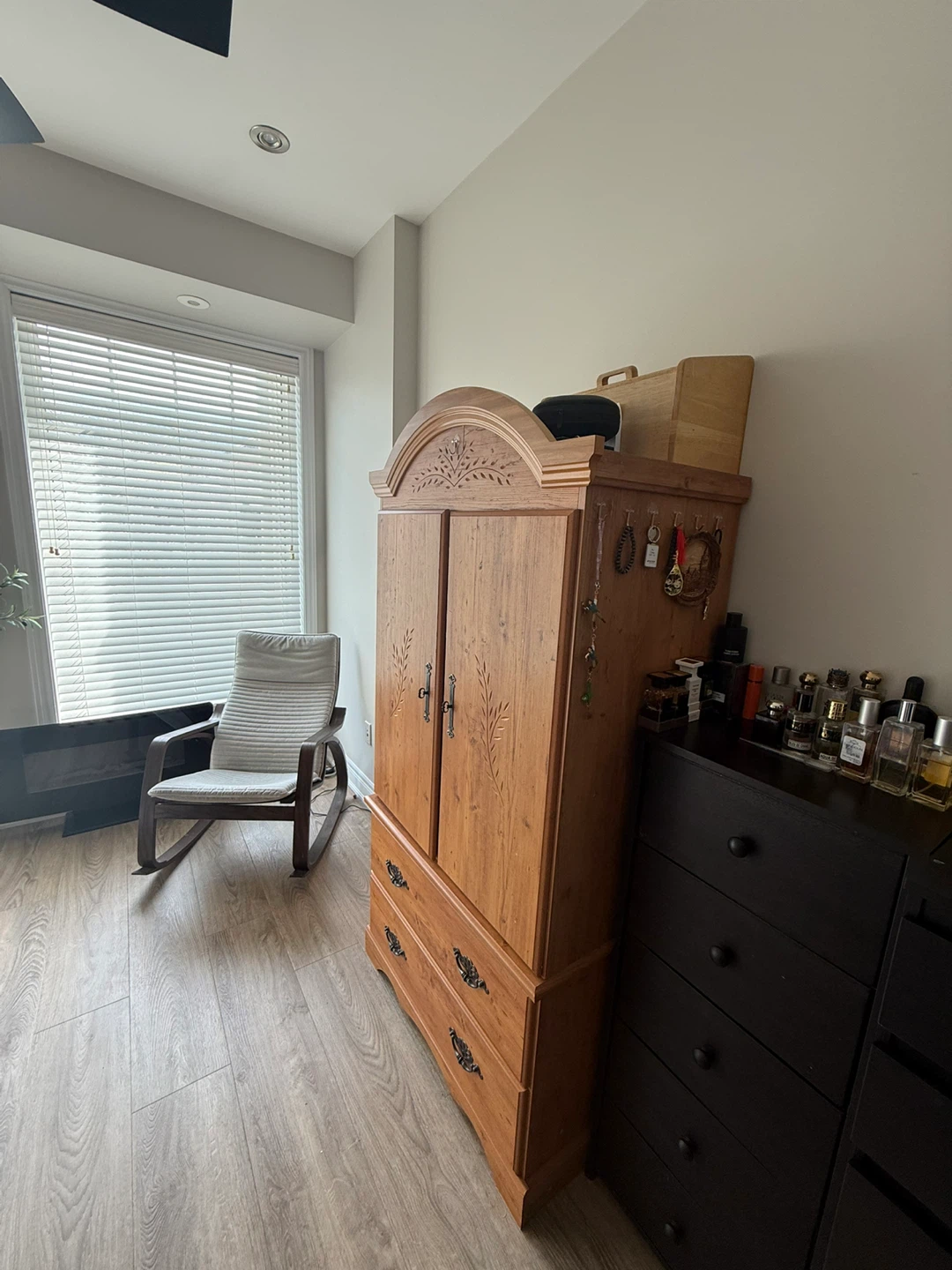 Solid Wood Wardrobe with Drawers - photo 2