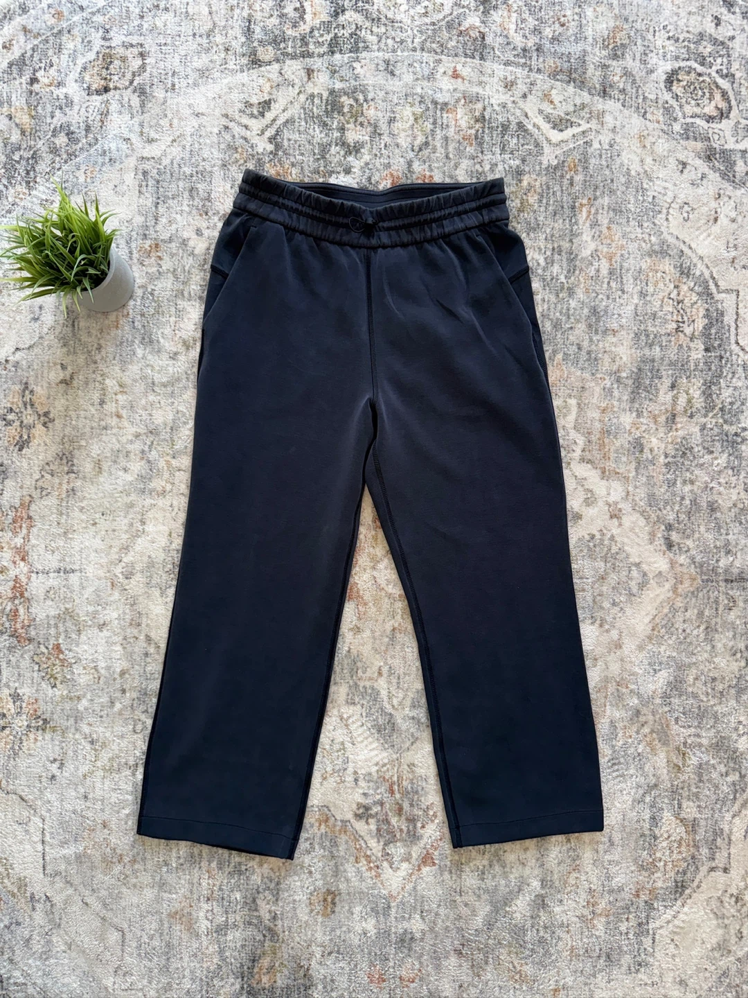 Lululemon Softstreme High-Rise Straight-Leg Cropped Pant 24” - photo 2