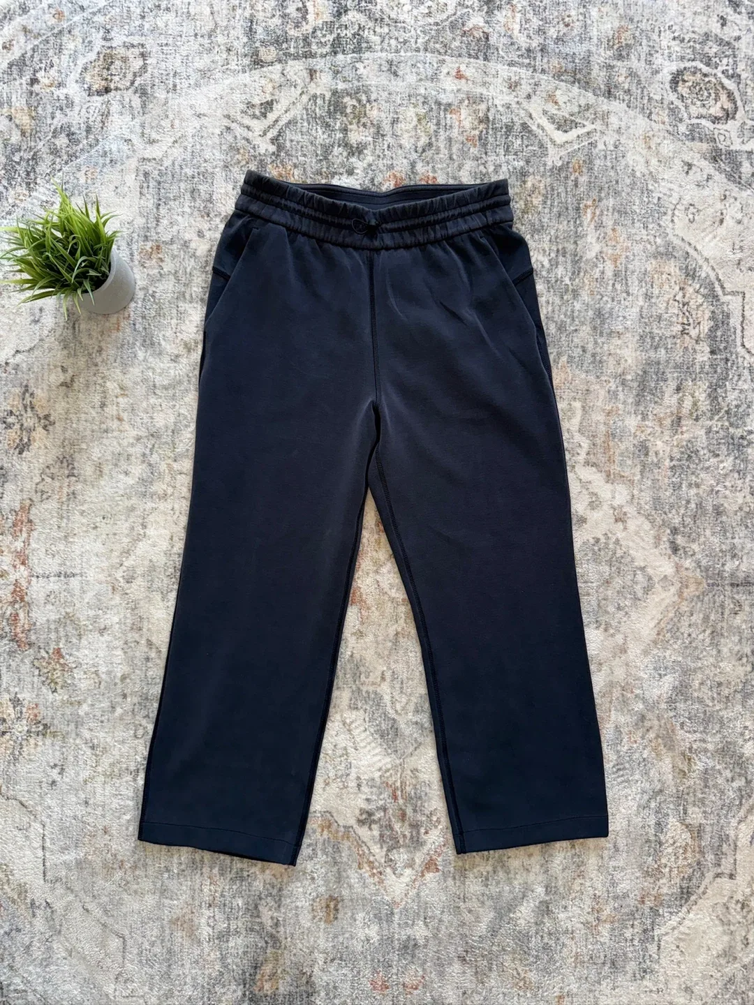 Lululemon Softstreme High-Rise Straight-Leg Cropped Pant 24” - photo 2