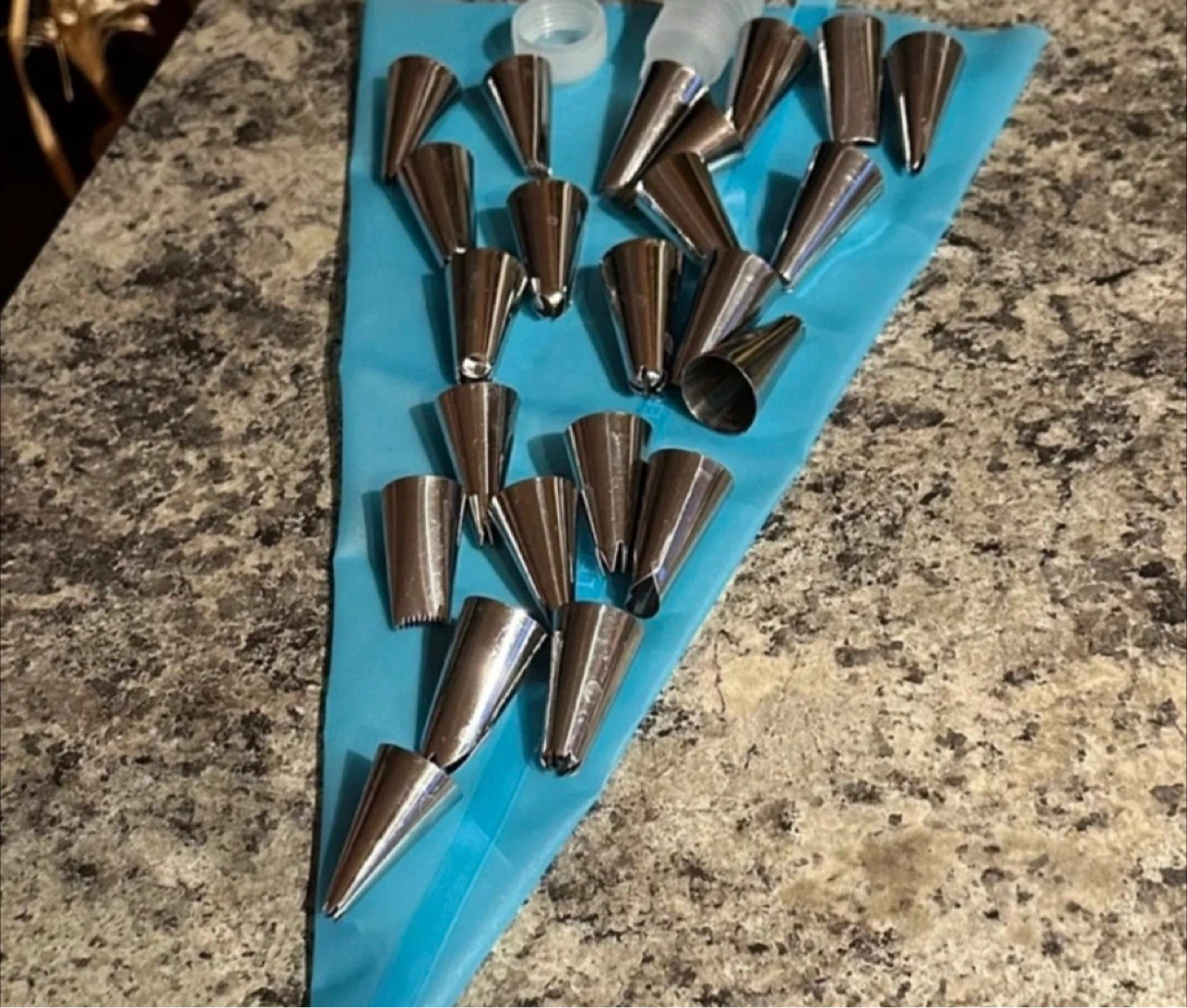 Set of 24 Icing Piping Nozzles with Coupler