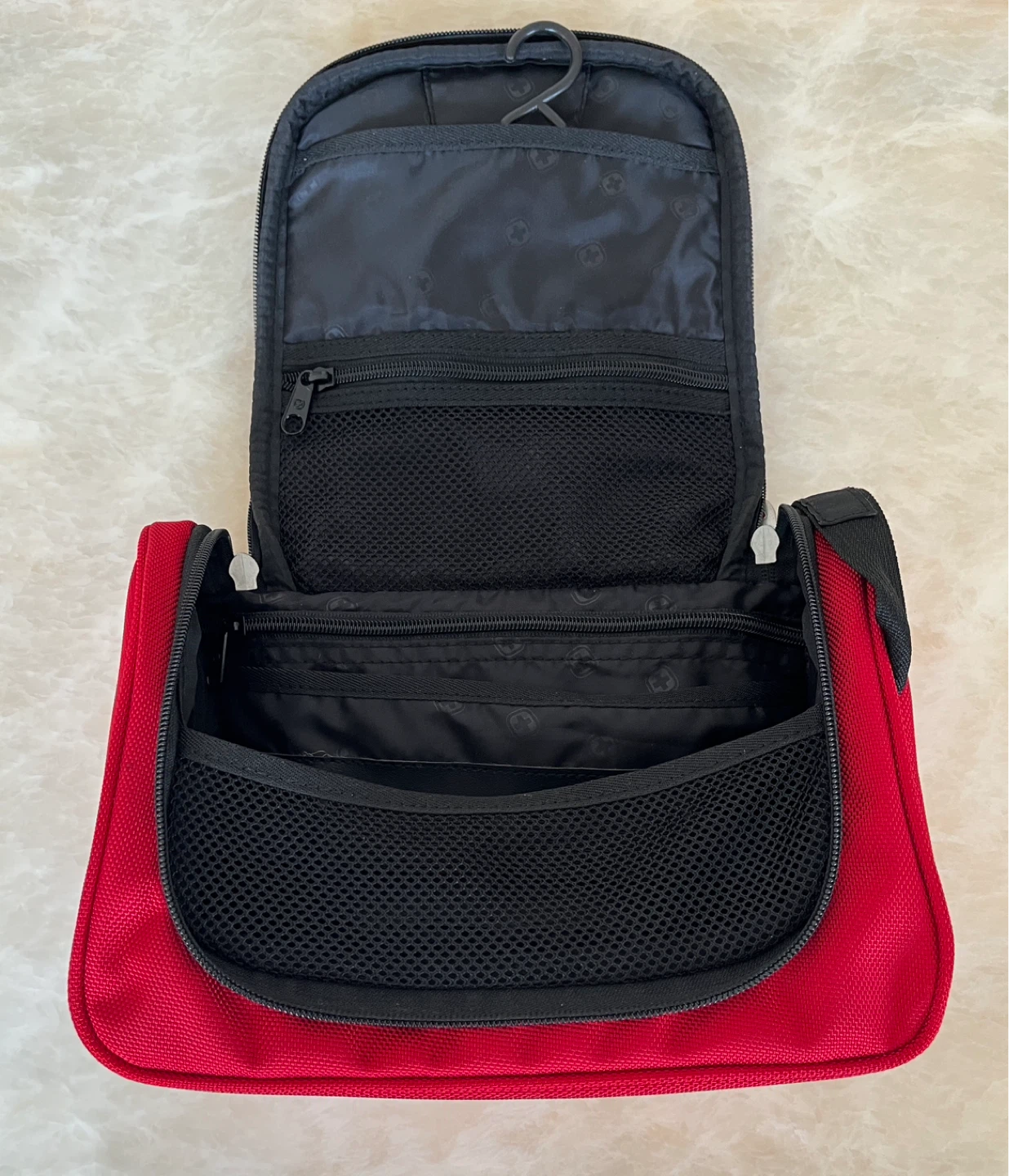 Swiss Gear Toiletry Bag - photo 4
