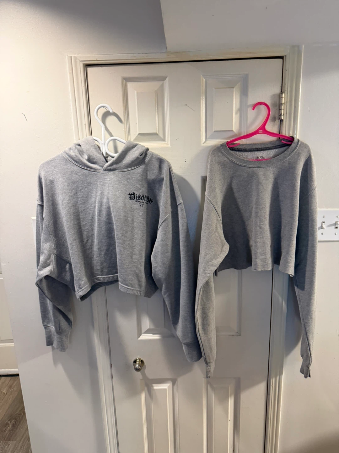 Bundle of 5 Women's Cropped Sweatshirts and Hoodies - photo 4