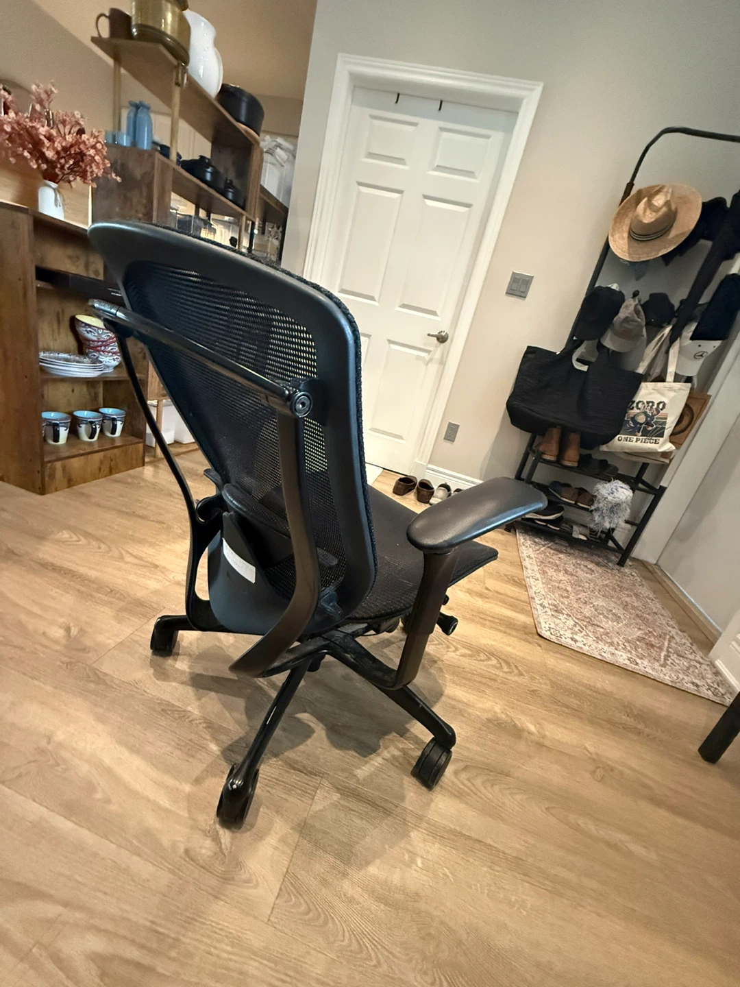 Black Ergonomic Office Chair - photo 4