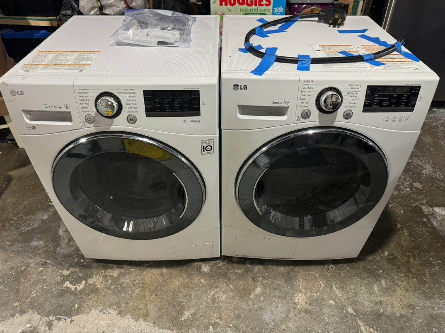 LG 24” Compact Washer + Ventless Dryer — No Ducting Required - photo 2
