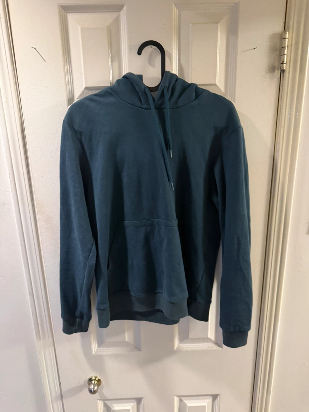 Bundle of 5 T-shirts and 1 Hoodie - photo 4