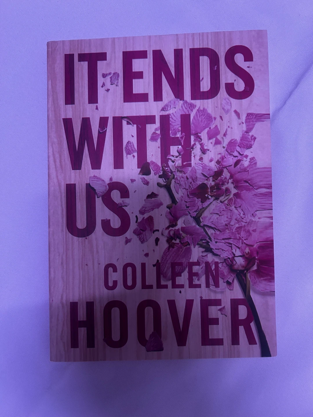 It Ends With Us by Colleen Hoover