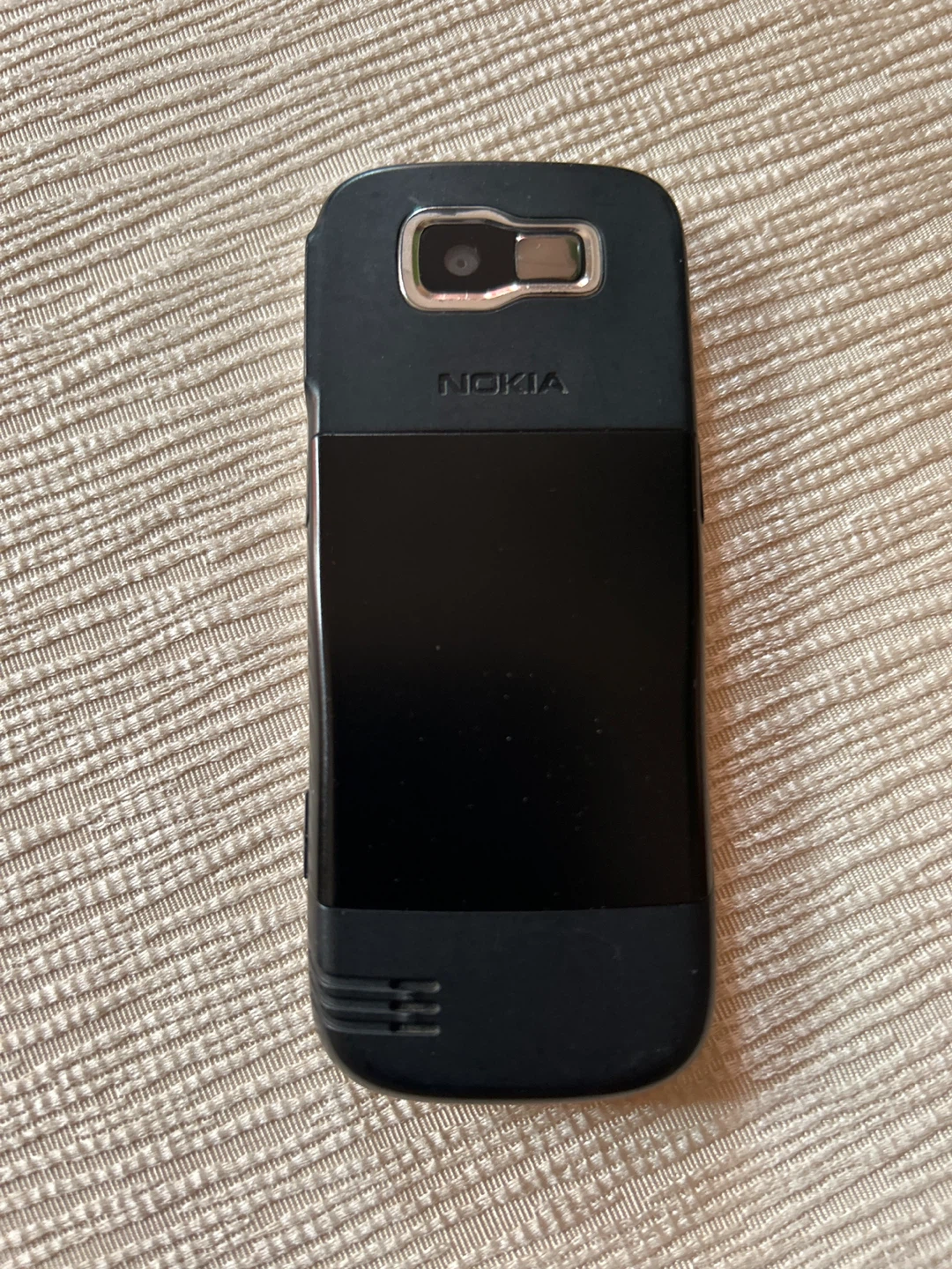 Nokia Basic Feature Phone (for collectors or parts) - photo 2