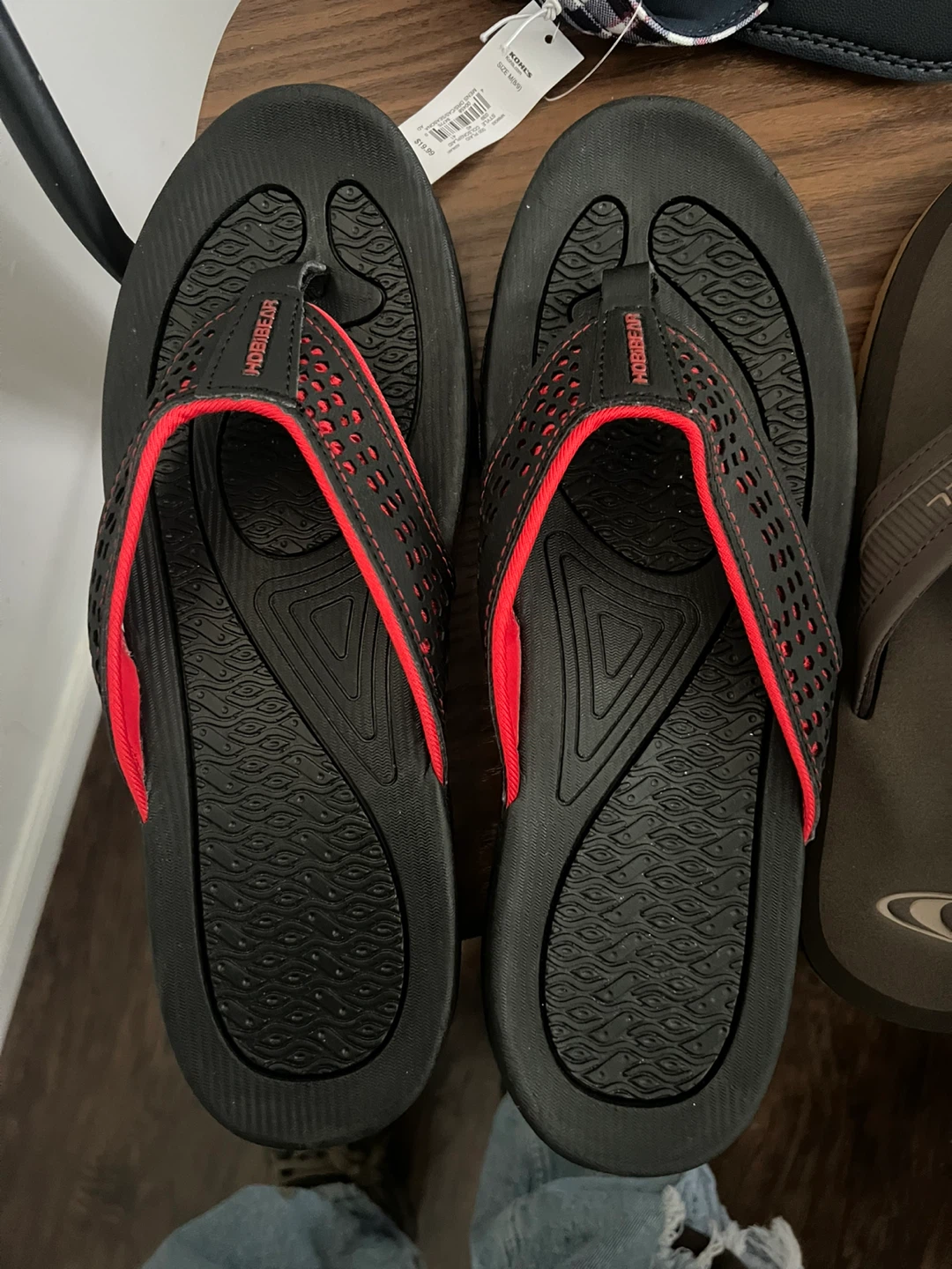 HobeaR Men's Black & Red Flip Flops