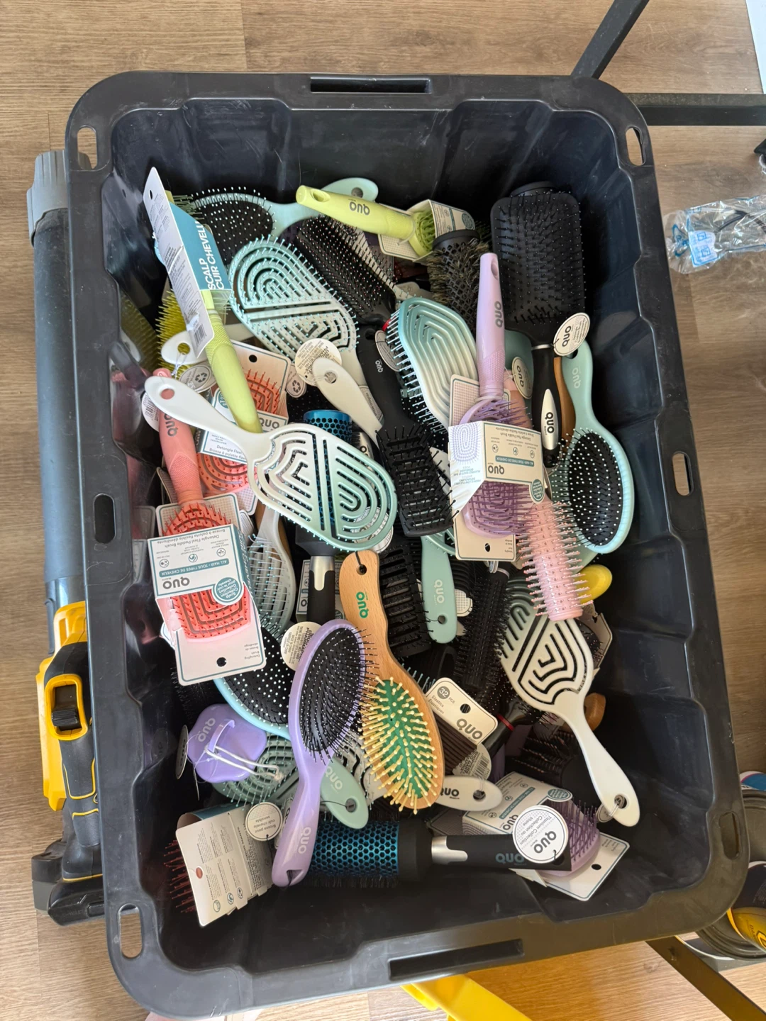 QUO Hair Brushes - Assorted Styles and Colours