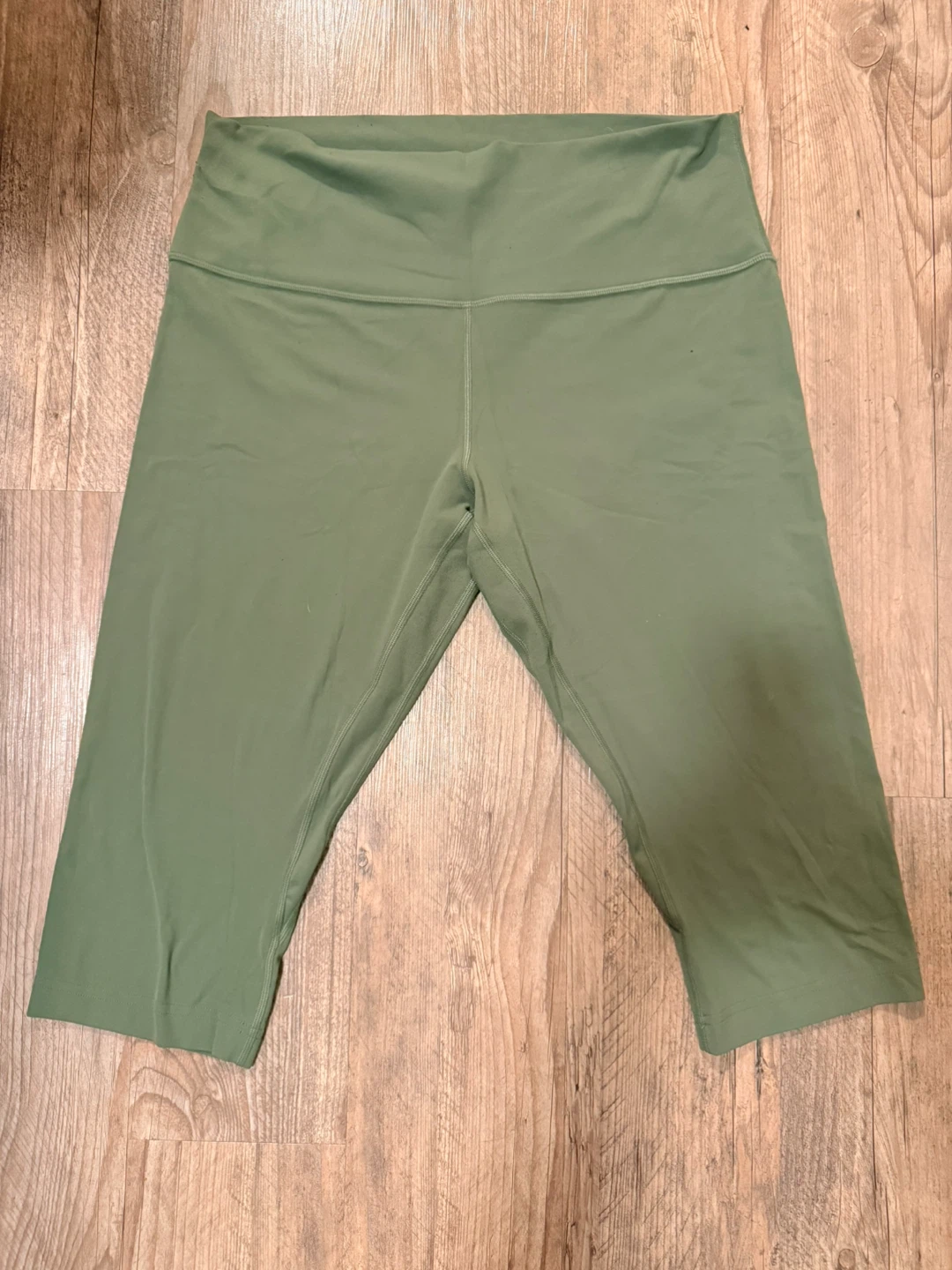 Lululemon Align Capris Size 14 Green