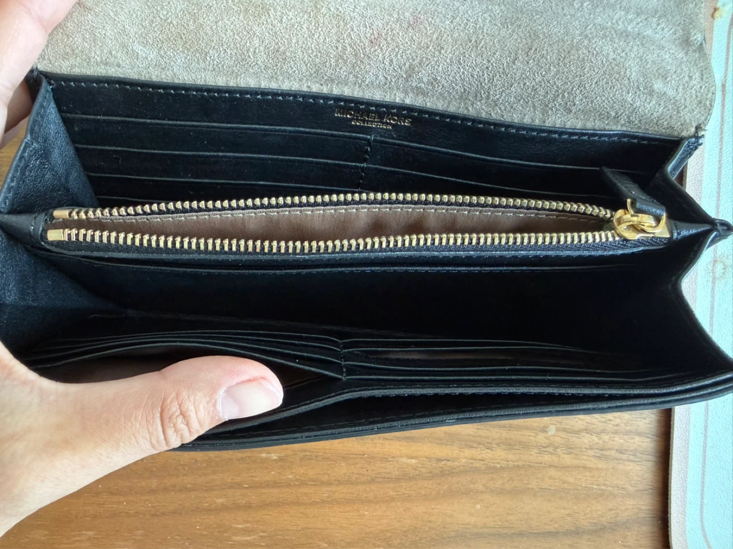 Michael Kors Collection Black Leather Clutch Wallet - photo 3