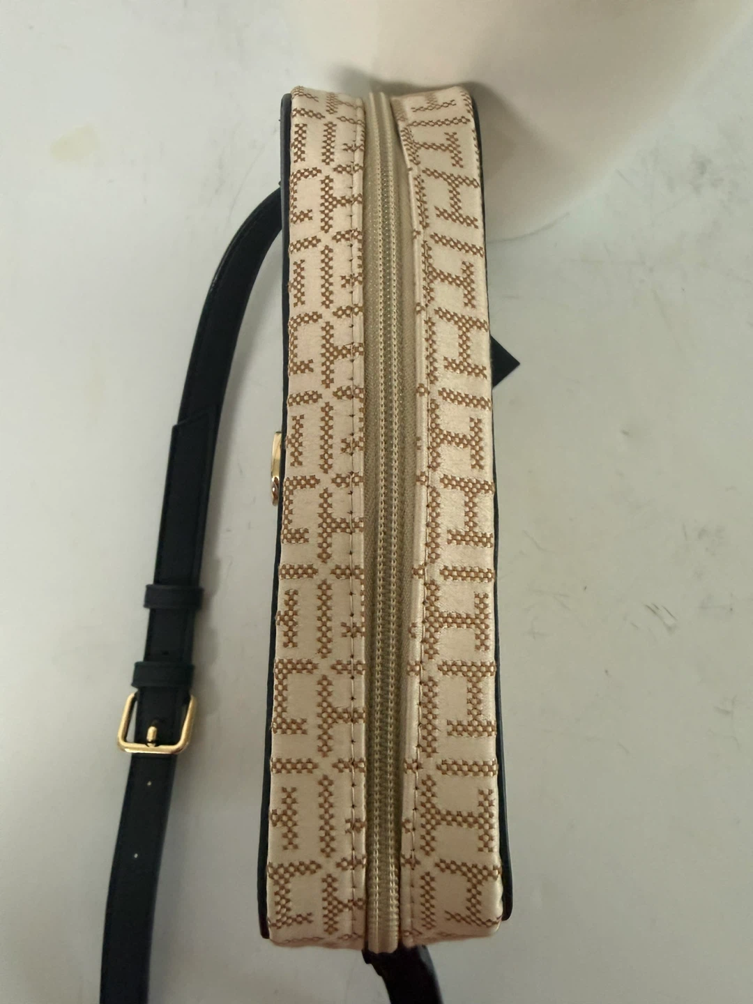 Tommy Hilfiger Monogram Crossbody Bag - photo 5