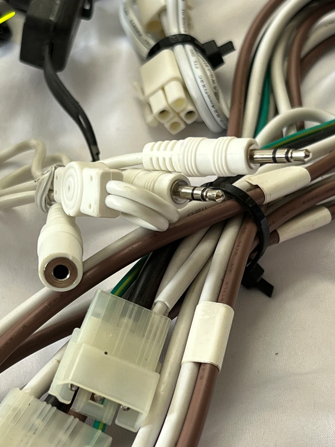 Various Cable Adapters - photo 2