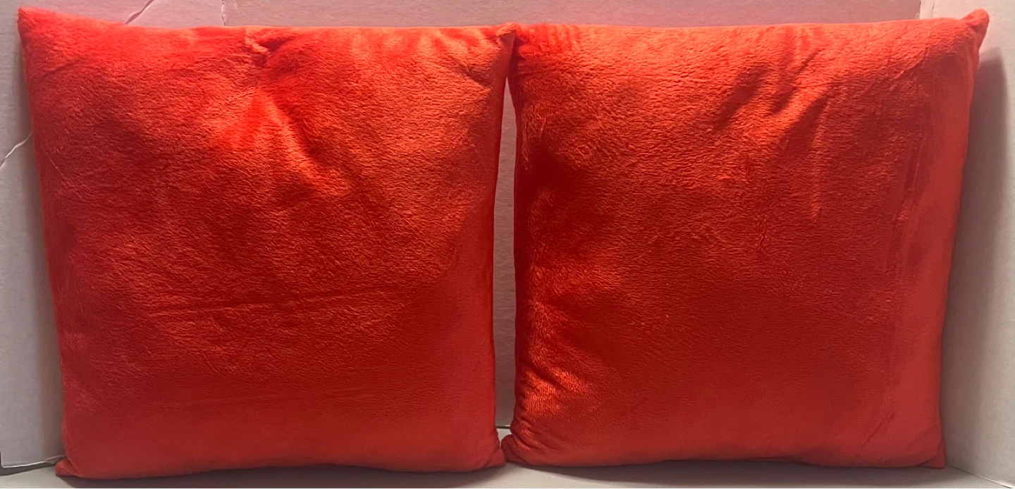 Mickey & Minnie Mouse "LOVE" Throw Pillows - Set of 2 - photo 2