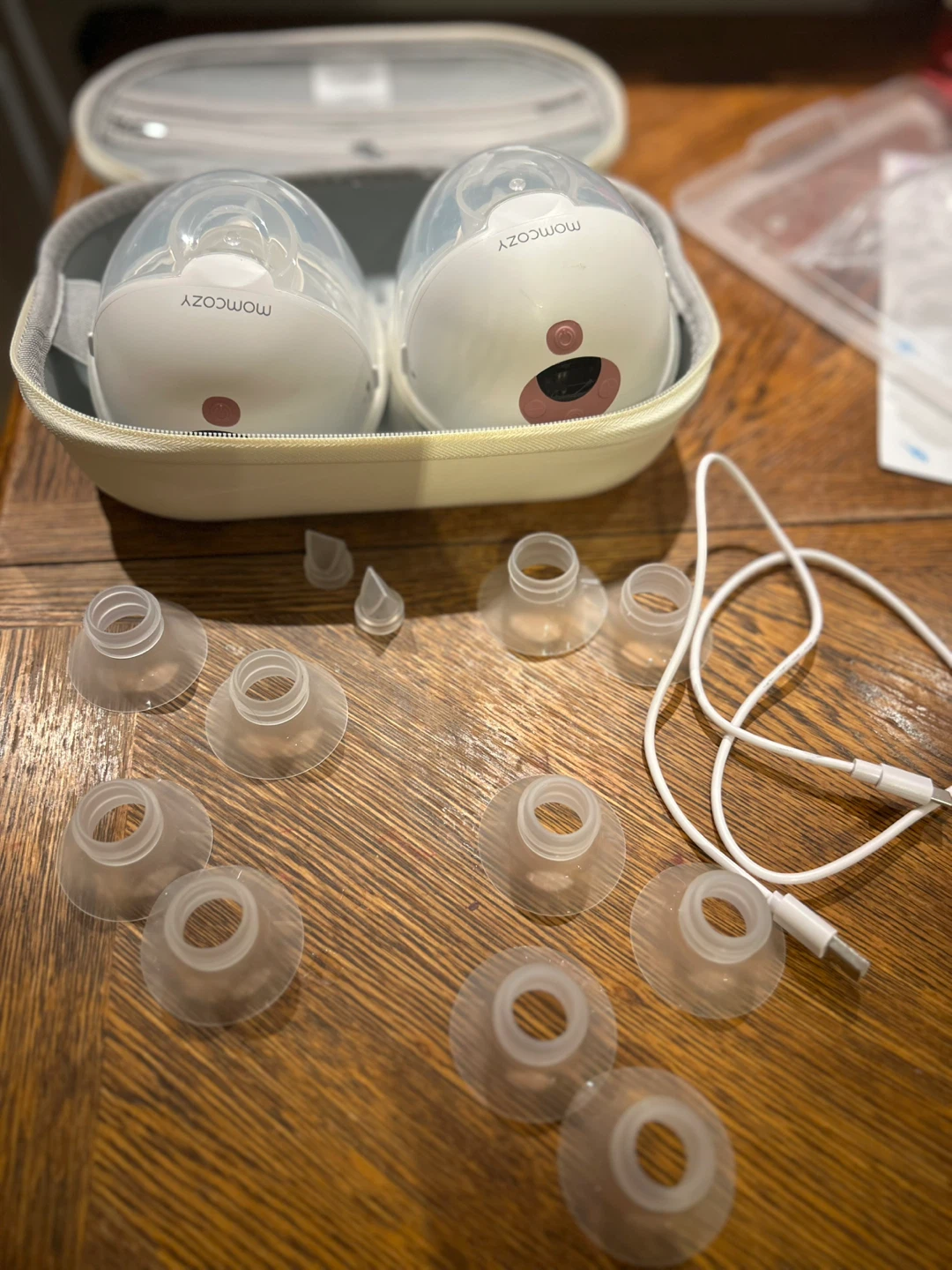 Momcozy Wearable Breast Pump - photo 2