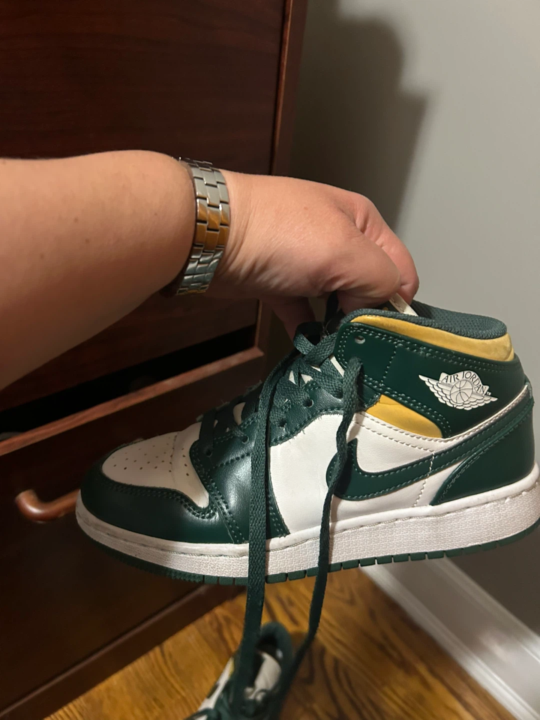 Jordan 1 Mid SE GS Dark Green Yellow White - photo 2