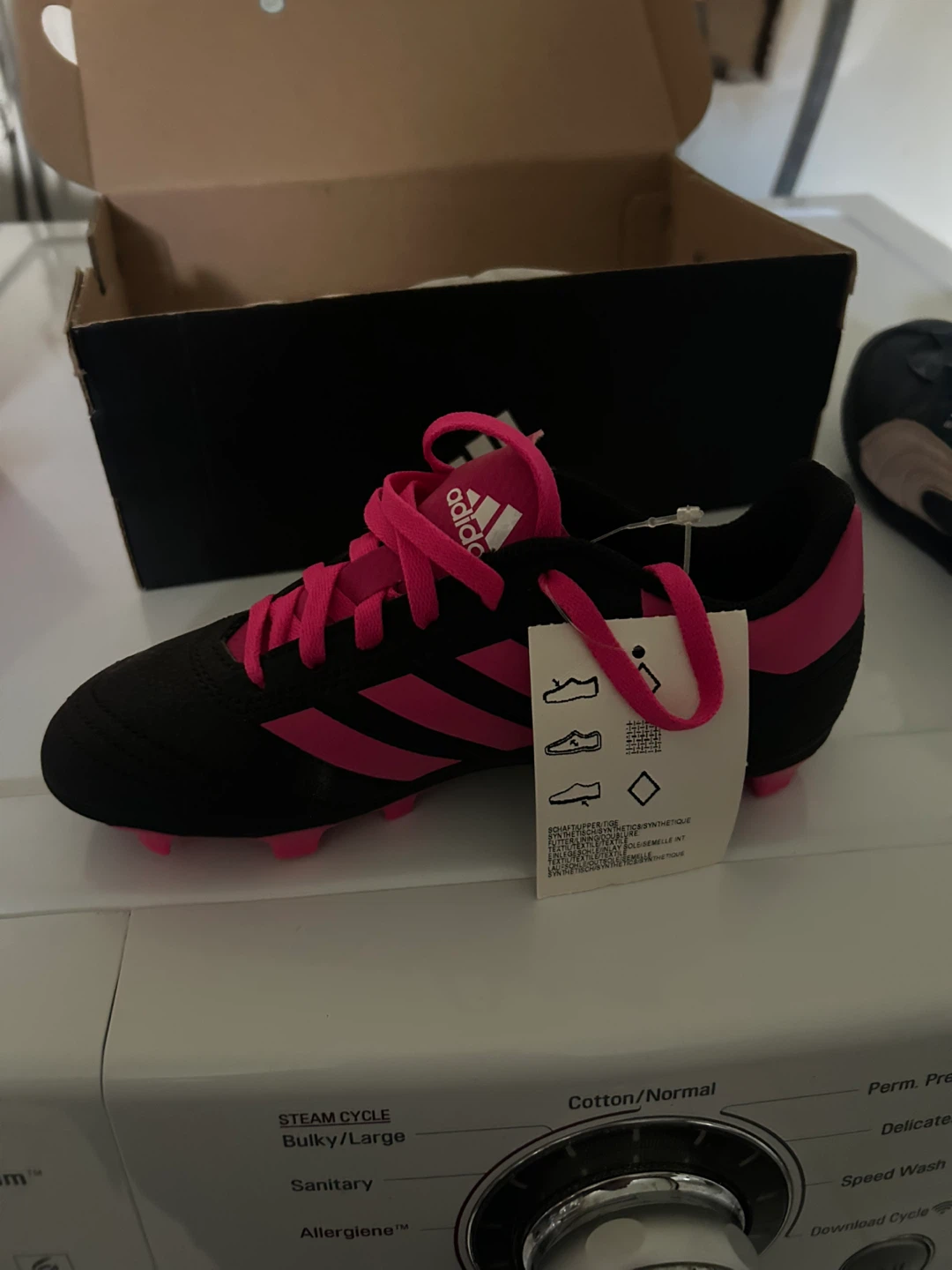 Adidas Goletto VI FG J Soccer Cleats - Black/Pink Size 1.5 Youth