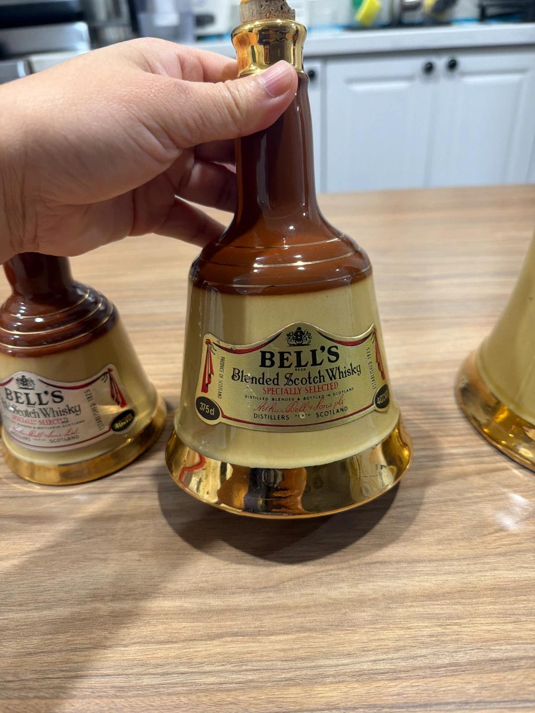 Bell's Blended Scotch Whisky Decanter - photo 4