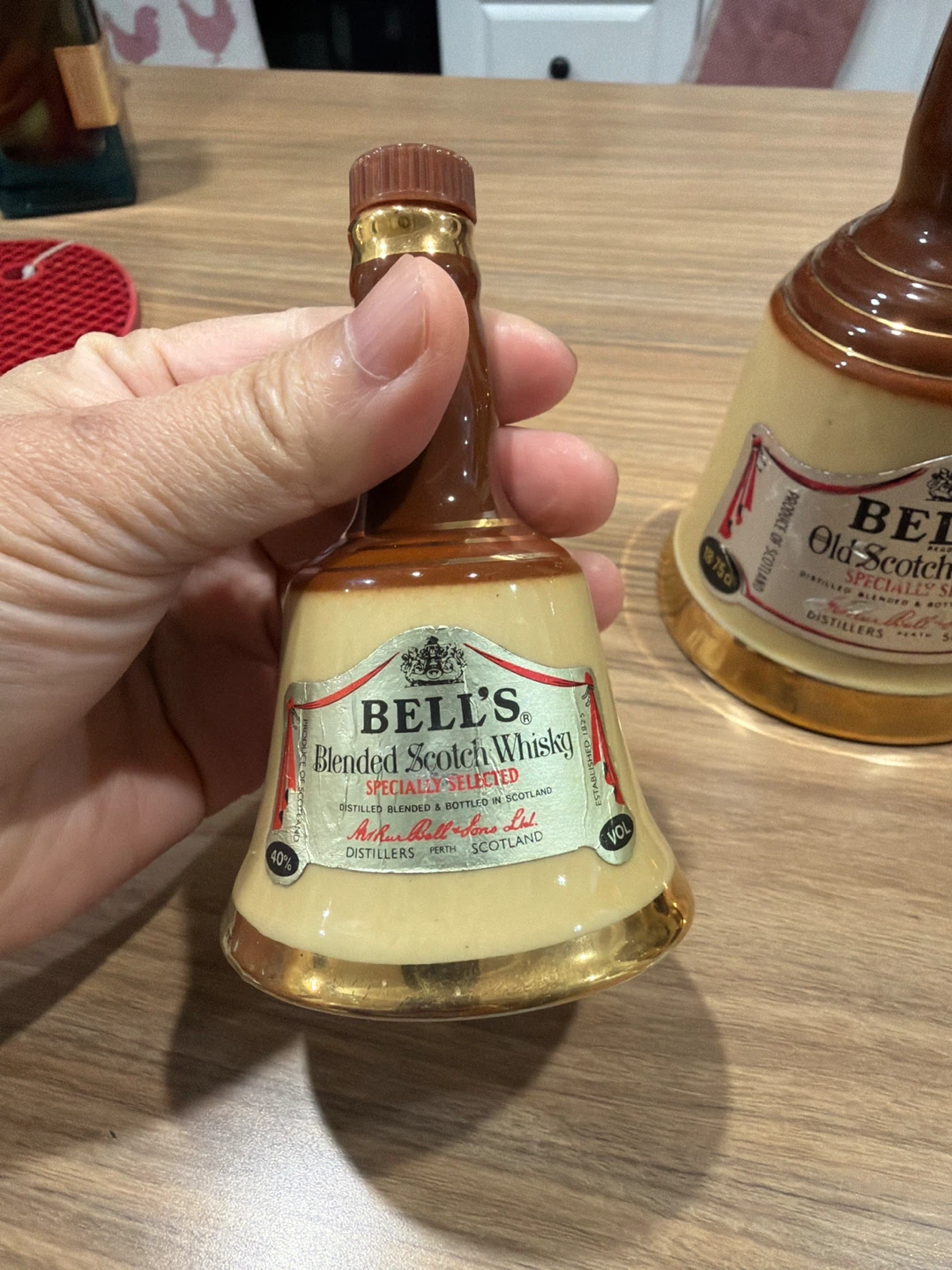 Bell's Blended Scotch Whisky Decanter - photo 2