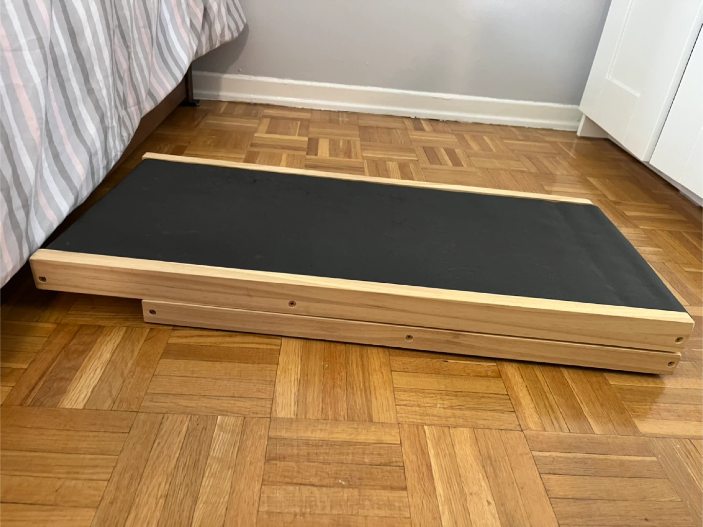 Wooden Pet Ramp for Beds - photo 3